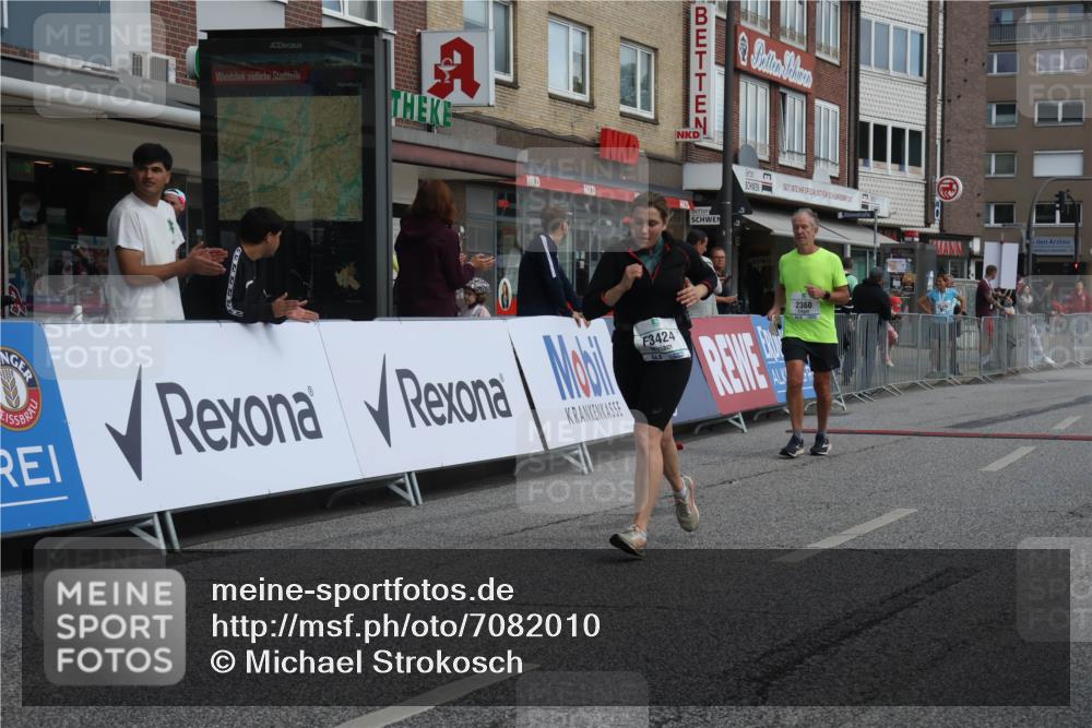 15.09.2024 - PSD Bank Halbmarathon Michael Strokosch http://msf.ph/oto/7082010 15.09.2024 12:27:38 Ziel 2114, 2156, 2309, 2360, 3424 meine-sportfotos.de