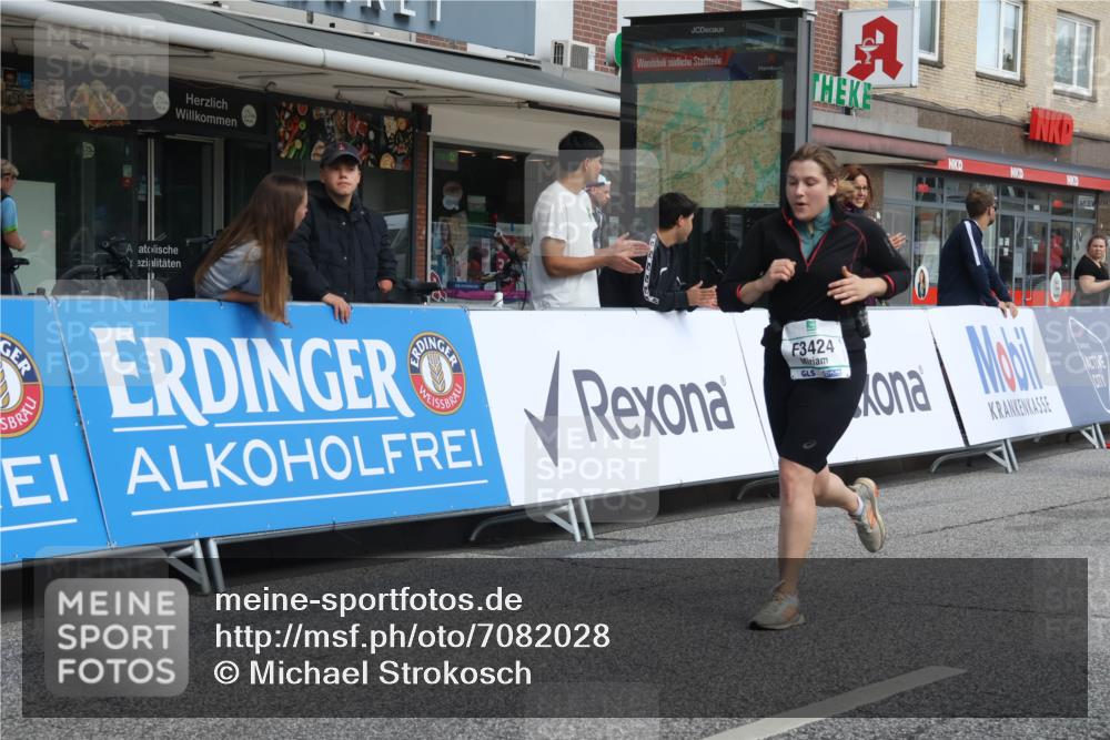 15.09.2024 - PSD Bank Halbmarathon Michael Strokosch http://msf.ph/oto/7082028 15.09.2024 12:27:38 Ziel 2114, 2156, 2309, 2360, 3424 meine-sportfotos.de