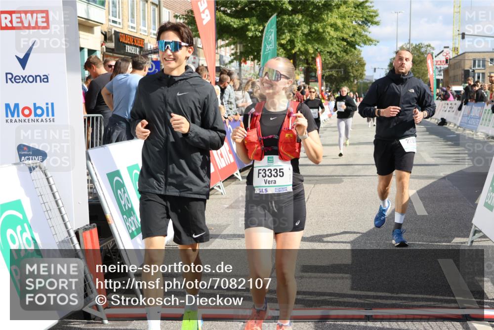 15.09.2024 - PSD Bank Halbmarathon Strokosch-Dieckow http://msf.ph/oto/7082107 15.09.2024 12:35:36 Ziel 2207, 2324, 3300, 3335, 3468 meine-sportfotos.de