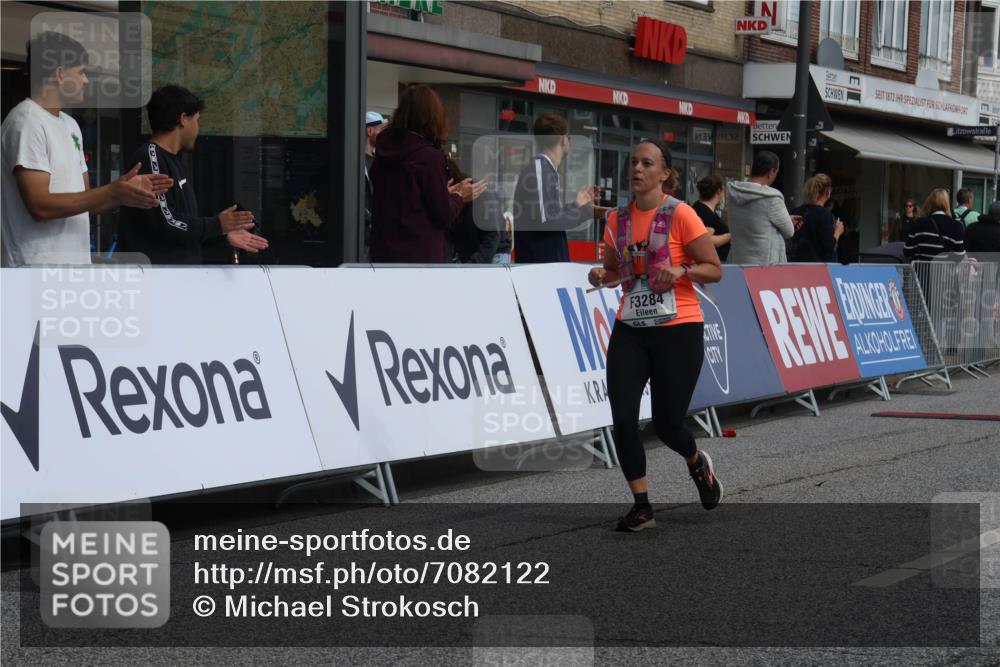 15.09.2024 - PSD Bank Halbmarathon Michael Strokosch http://msf.ph/oto/7082122 15.09.2024 12:27:48 Ziel 1858, 2360, 2420, 3284, 3424 meine-sportfotos.de