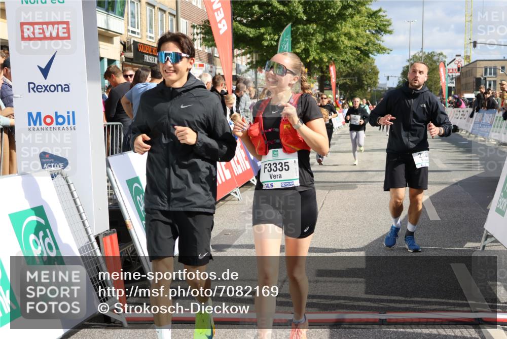 15.09.2024 - PSD Bank Halbmarathon Strokosch-Dieckow http://msf.ph/oto/7082169 15.09.2024 12:35:36 Ziel 2207, 2324, 3300, 3335, 3468 meine-sportfotos.de