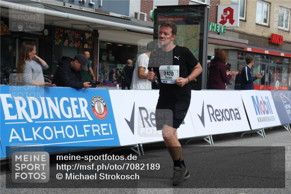 15.09.2024 - PSD Bank Halbmarathon Michael Strokosch http://msf.ph/oto/7082189 15.09.2024 12:27:53 Ziel 1858, 2322, 2420, 3073, 3284 meine-sportfotos.de
