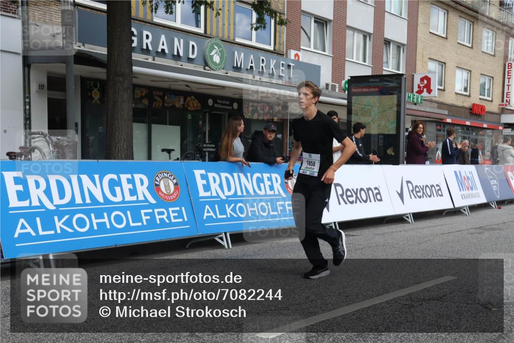 15.09.2024 - PSD Bank Halbmarathon Michael Strokosch http://msf.ph/oto/7082244 15.09.2024 12:27:57 Ziel 1858, 2322, 2420, 3073, 3284 meine-sportfotos.de