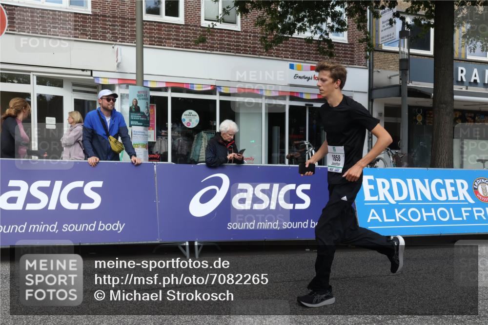 15.09.2024 - PSD Bank Halbmarathon Michael Strokosch http://msf.ph/oto/7082265 15.09.2024 12:27:58 Ziel 1858, 2322, 2420, 3073, 3284 meine-sportfotos.de