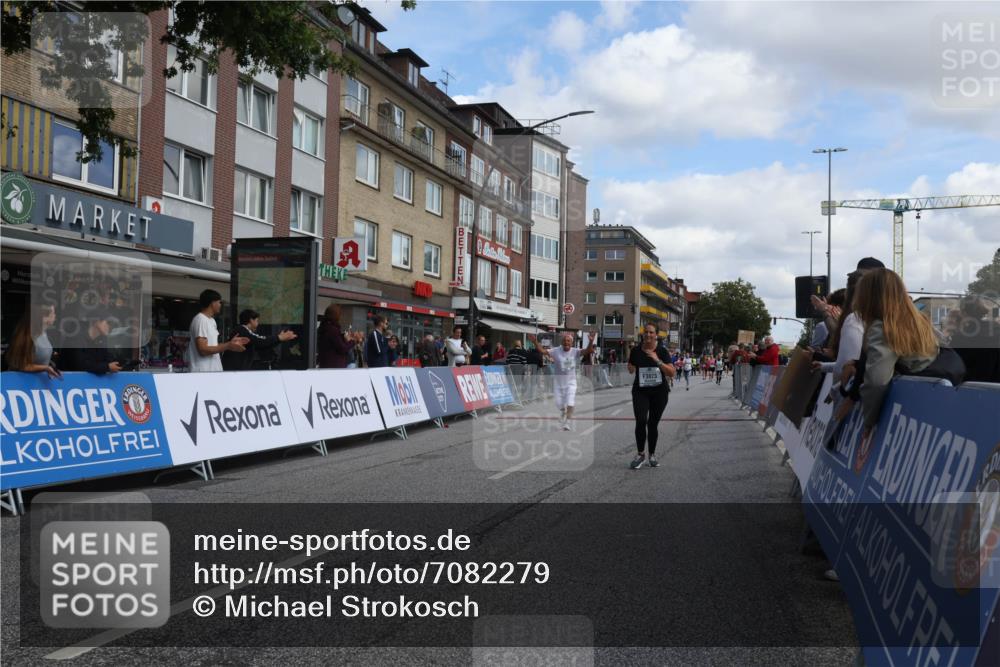 15.09.2024 - PSD Bank Halbmarathon Michael Strokosch http://msf.ph/oto/7082279 15.09.2024 12:28:00 Ziel 1858, 2322, 2420, 3073, 3327 meine-sportfotos.de
