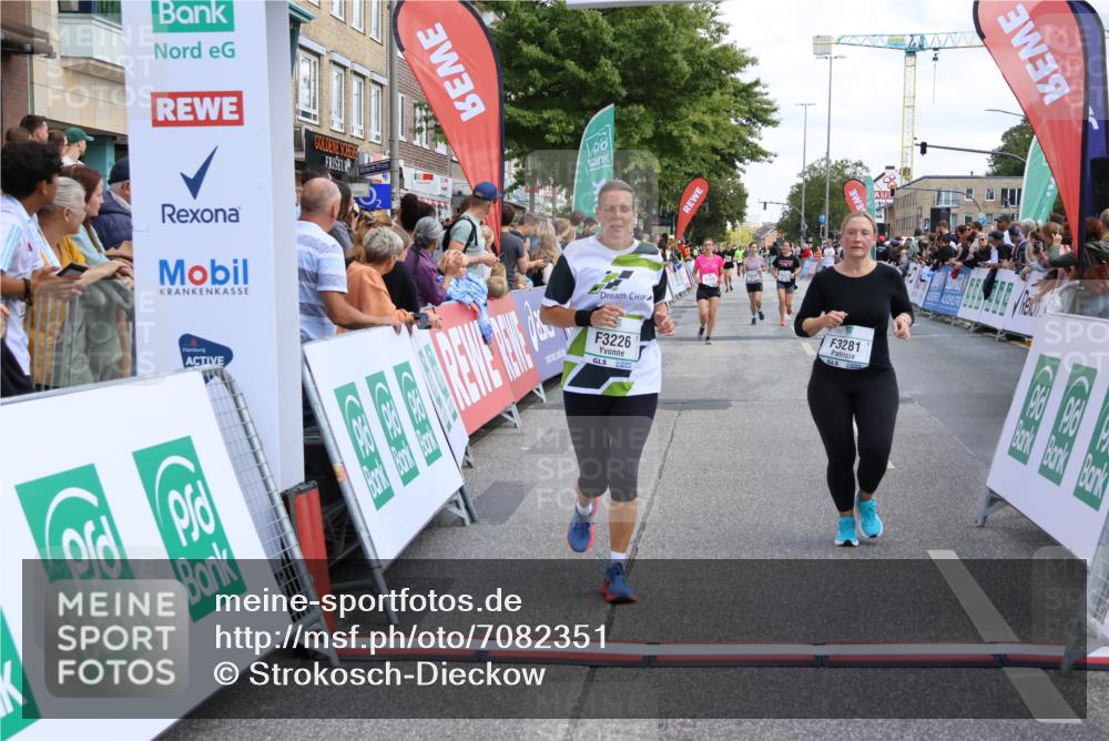 15.09.2024 - PSD Bank Halbmarathon Strokosch-Dieckow http://msf.ph/oto/7082351 15.09.2024 12:26:20 Ziel 3226, 3239, 3281, 3286, 3413 meine-sportfotos.de