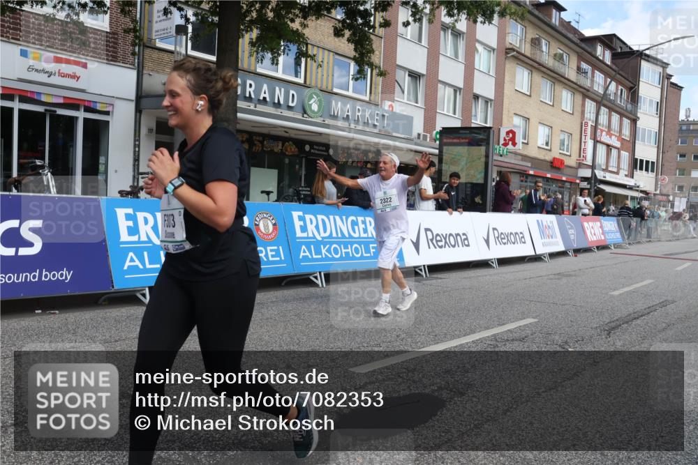 15.09.2024 - PSD Bank Halbmarathon Michael Strokosch http://msf.ph/oto/7082353 15.09.2024 12:28:03 Ziel 1858, 2322, 2439, 2441, 3073, 3327 meine-sportfotos.de