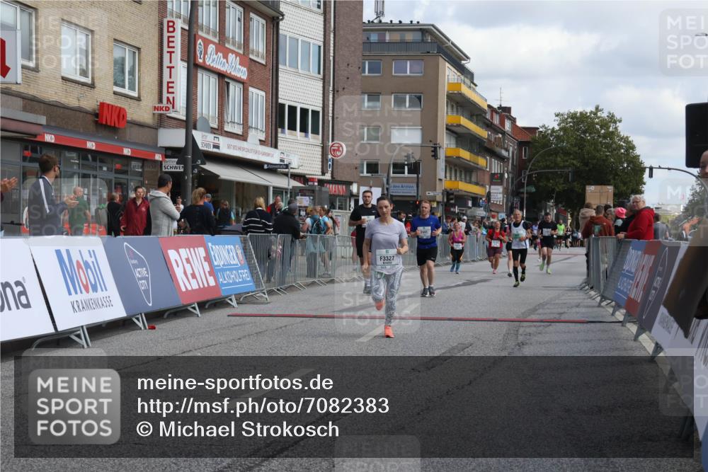15.09.2024 - PSD Bank Halbmarathon Michael Strokosch http://msf.ph/oto/7082383 15.09.2024 12:28:07 Ziel 2322, 2392, 2439, 2441, 3017, 3073, 3121, 3327 meine-sportfotos.de