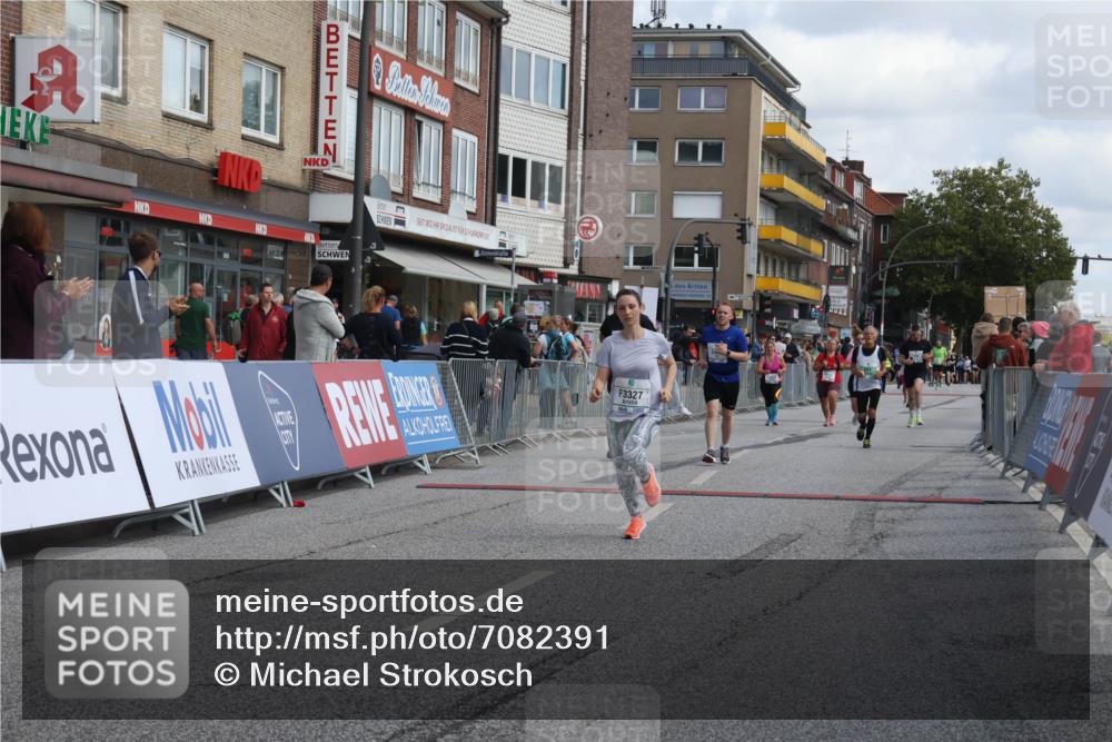 15.09.2024 - PSD Bank Halbmarathon Michael Strokosch http://msf.ph/oto/7082391 15.09.2024 12:28:07 Ziel 2322, 2392, 2439, 2441, 3017, 3073, 3121, 3327 meine-sportfotos.de