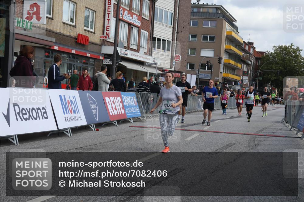 15.09.2024 - PSD Bank Halbmarathon Michael Strokosch http://msf.ph/oto/7082406 15.09.2024 12:28:08 Ziel 2322, 2392, 2439, 2441, 3017, 3073, 3121, 3327 meine-sportfotos.de