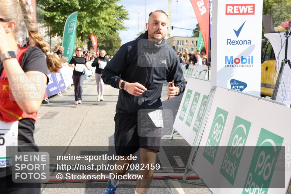15.09.2024 - PSD Bank Halbmarathon Strokosch-Dieckow http://msf.ph/oto/7082459 15.09.2024 12:35:38 Ziel 2207, 2324, 3178, 3300, 3335, 3468 meine-sportfotos.de