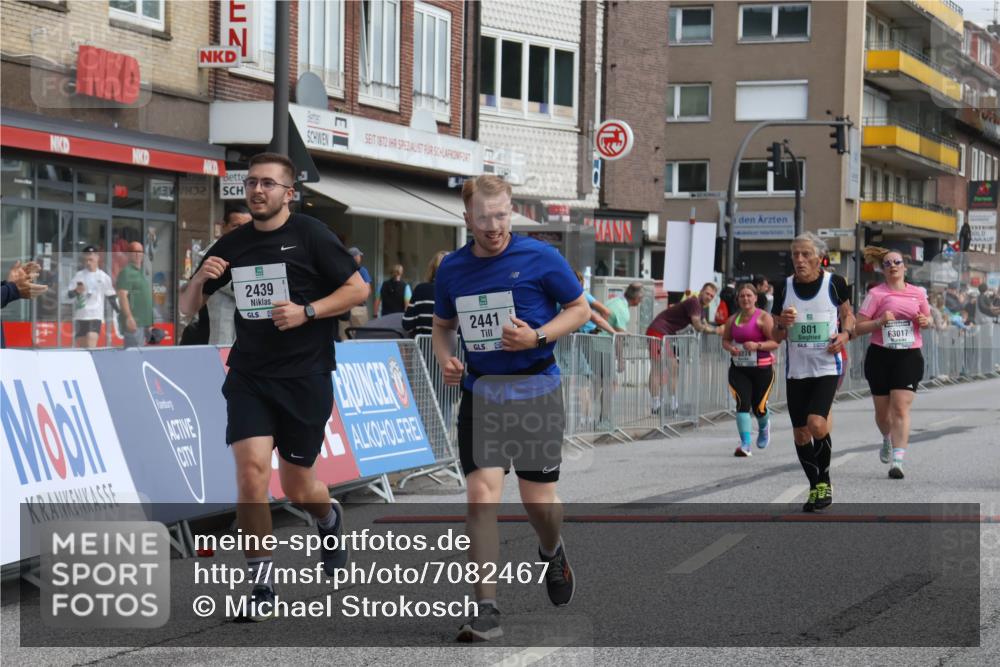15.09.2024 - PSD Bank Halbmarathon Michael Strokosch http://msf.ph/oto/7082467 15.09.2024 12:28:12 Ziel 2322, 2392, 2439, 2441, 3017, 3121, 3274, 3327 meine-sportfotos.de
