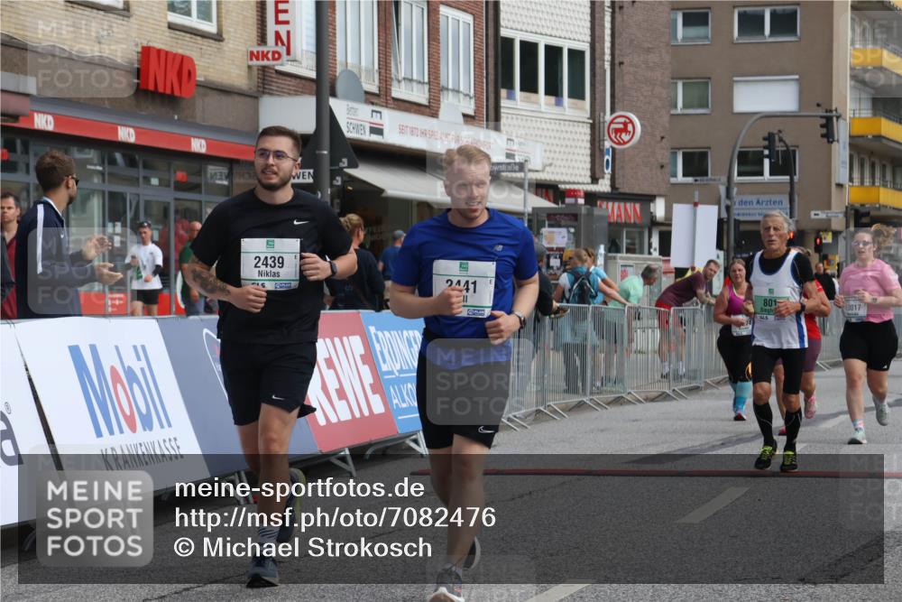 15.09.2024 - PSD Bank Halbmarathon Michael Strokosch http://msf.ph/oto/7082476 15.09.2024 12:28:12 Ziel 2322, 2392, 2439, 2441, 3017, 3121, 3274, 3327 meine-sportfotos.de