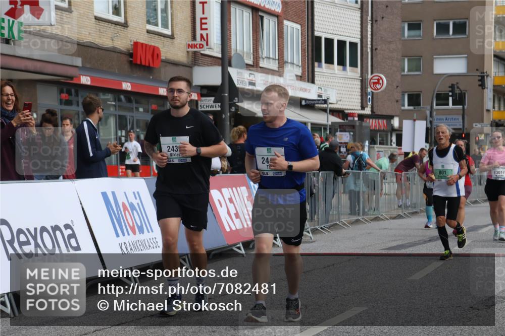 15.09.2024 - PSD Bank Halbmarathon Michael Strokosch http://msf.ph/oto/7082481 15.09.2024 12:28:12 Ziel 2322, 2392, 2439, 2441, 3017, 3121, 3274, 3327 meine-sportfotos.de