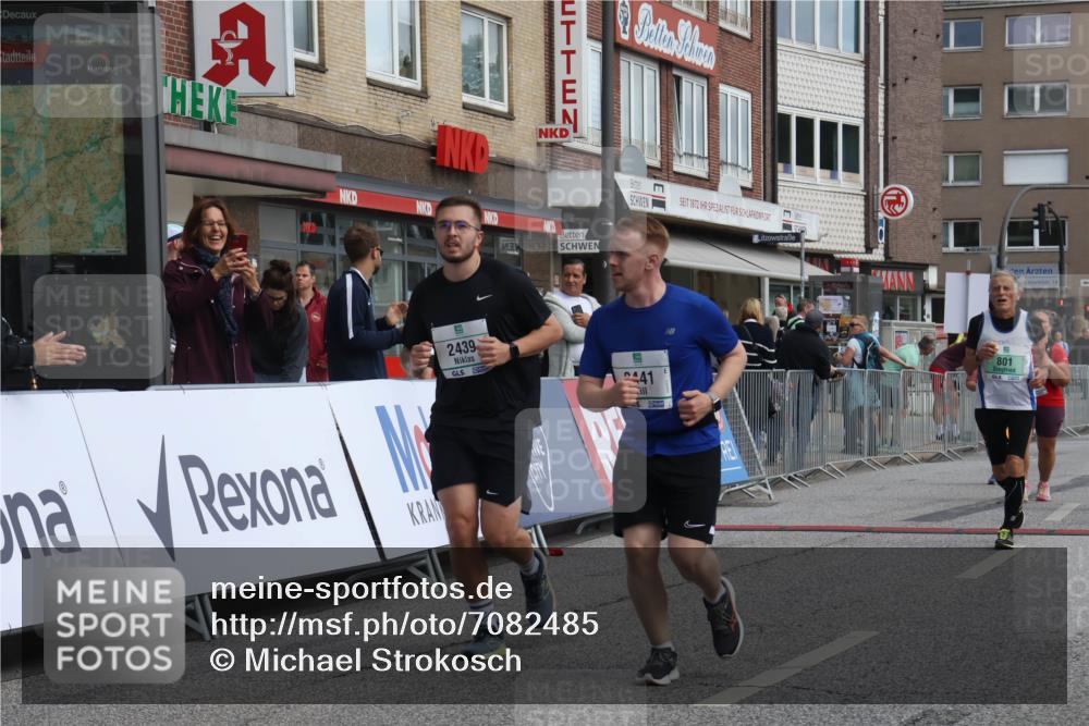 15.09.2024 - PSD Bank Halbmarathon Michael Strokosch http://msf.ph/oto/7082485 15.09.2024 12:28:13 Ziel 2392, 2439, 2441, 3017, 3121, 3274, 3327 meine-sportfotos.de