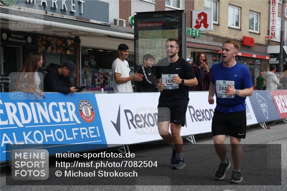 15.09.2024 - PSD Bank Halbmarathon Michael Strokosch http://msf.ph/oto/7082504 15.09.2024 12:28:14 Ziel 2392, 2439, 2441, 3017, 3121, 3225, 3274, 3327 meine-sportfotos.de