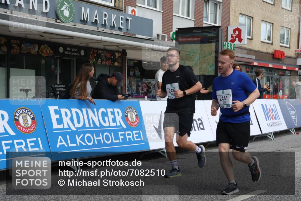 15.09.2024 - PSD Bank Halbmarathon Michael Strokosch http://msf.ph/oto/7082510 15.09.2024 12:28:14 Ziel 2392, 2439, 2441, 3017, 3121, 3225, 3274, 3327 meine-sportfotos.de