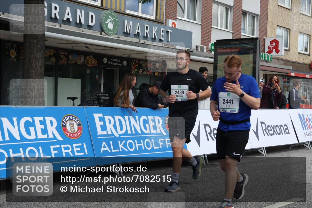 15.09.2024 - PSD Bank Halbmarathon Michael Strokosch http://msf.ph/oto/7082515 15.09.2024 12:28:15 Ziel 2392, 2439, 2441, 3017, 3121, 3225, 3274, 3327 meine-sportfotos.de