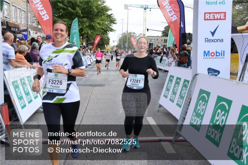 15.09.2024 - PSD Bank Halbmarathon Strokosch-Dieckow http://msf.ph/oto/7082525 15.09.2024 12:26:21 Ziel 3156, 3157, 3226, 3239, 3281, 3286, 3413 meine-sportfotos.de