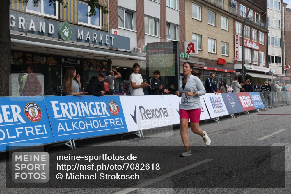 15.09.2024 - PSD Bank Halbmarathon Michael Strokosch http://msf.ph/oto/7082618 15.09.2024 12:28:24 Ziel 2392, 3017, 3121, 3225, 3274 meine-sportfotos.de