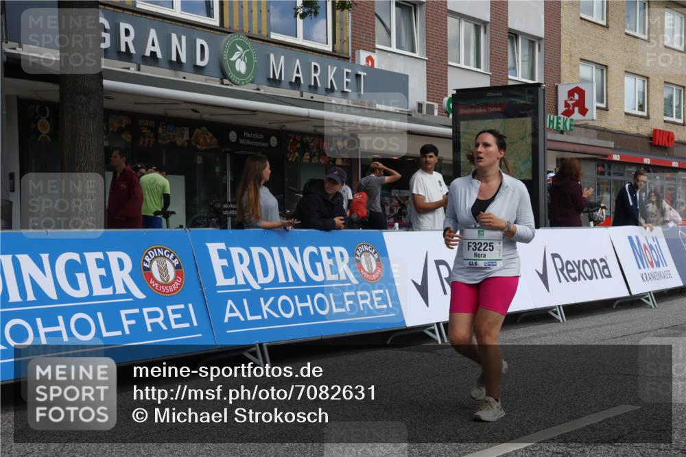 15.09.2024 - PSD Bank Halbmarathon Michael Strokosch http://msf.ph/oto/7082631 15.09.2024 12:28:24 Ziel 2392, 3017, 3121, 3225, 3274 meine-sportfotos.de