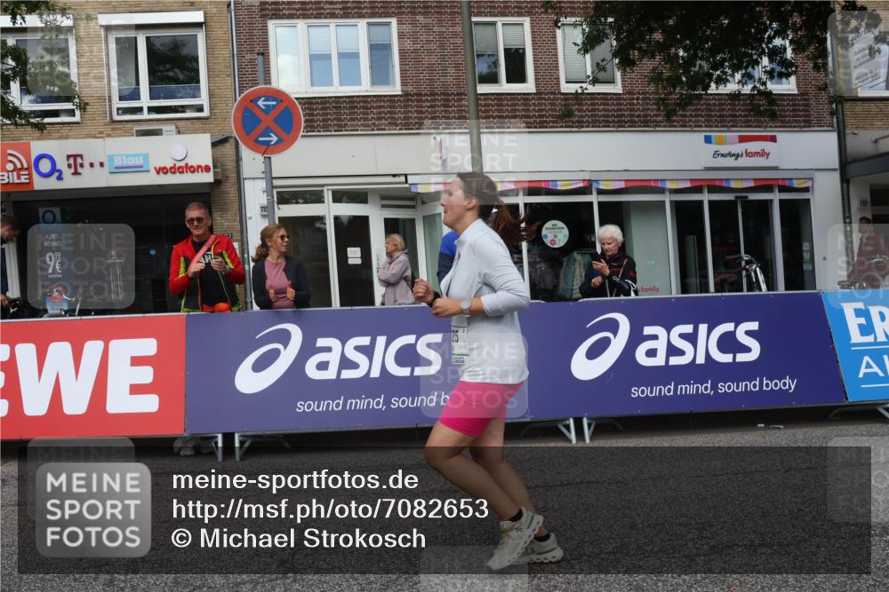 15.09.2024 - PSD Bank Halbmarathon Michael Strokosch http://msf.ph/oto/7082653 15.09.2024 12:28:26 Ziel 2392, 3017, 3121, 3225, 3274 meine-sportfotos.de