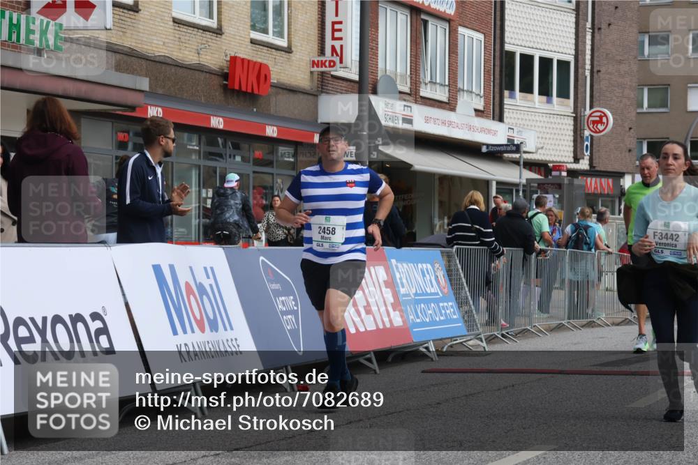 15.09.2024 - PSD Bank Halbmarathon Michael Strokosch http://msf.ph/oto/7082689 15.09.2024 12:28:35 Ziel 2076, 2108, 2458, 2715, 3442 meine-sportfotos.de