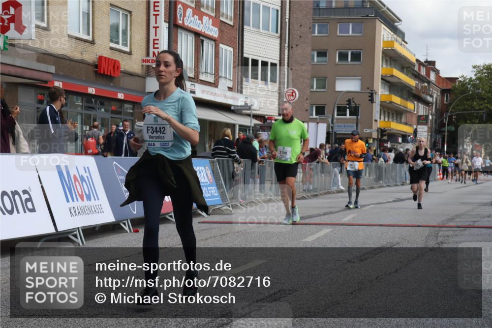 15.09.2024 - PSD Bank Halbmarathon Michael Strokosch http://msf.ph/oto/7082716 15.09.2024 12:28:37 Ziel 2076, 2108, 2458, 2715, 3442 meine-sportfotos.de