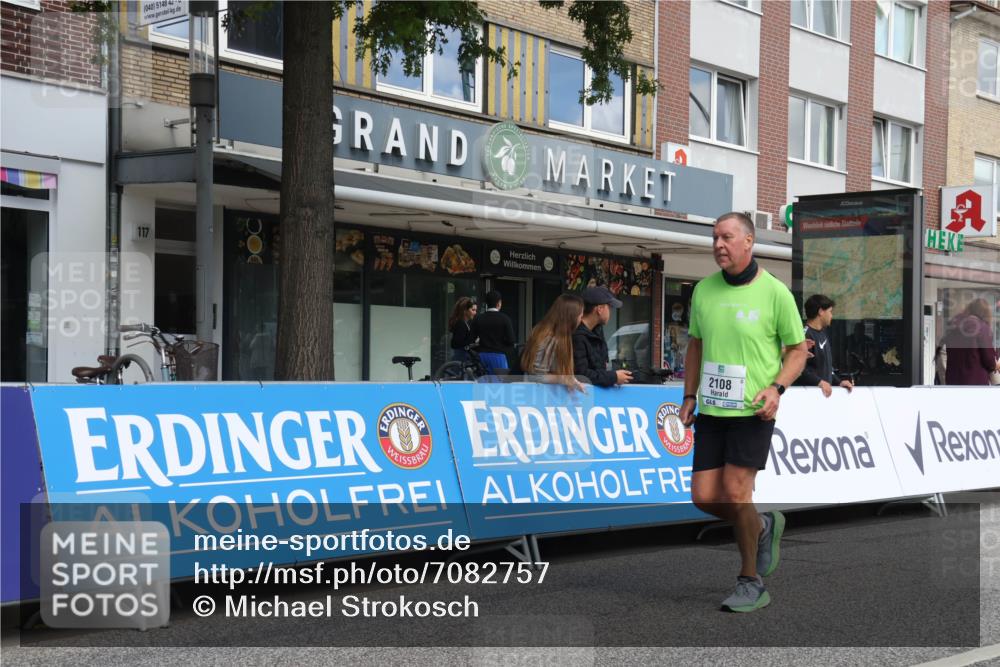 15.09.2024 - PSD Bank Halbmarathon Michael Strokosch http://msf.ph/oto/7082757 15.09.2024 12:28:42 Ziel 2076, 2108, 2458, 2715, 3057, 3255, 3442 meine-sportfotos.de
