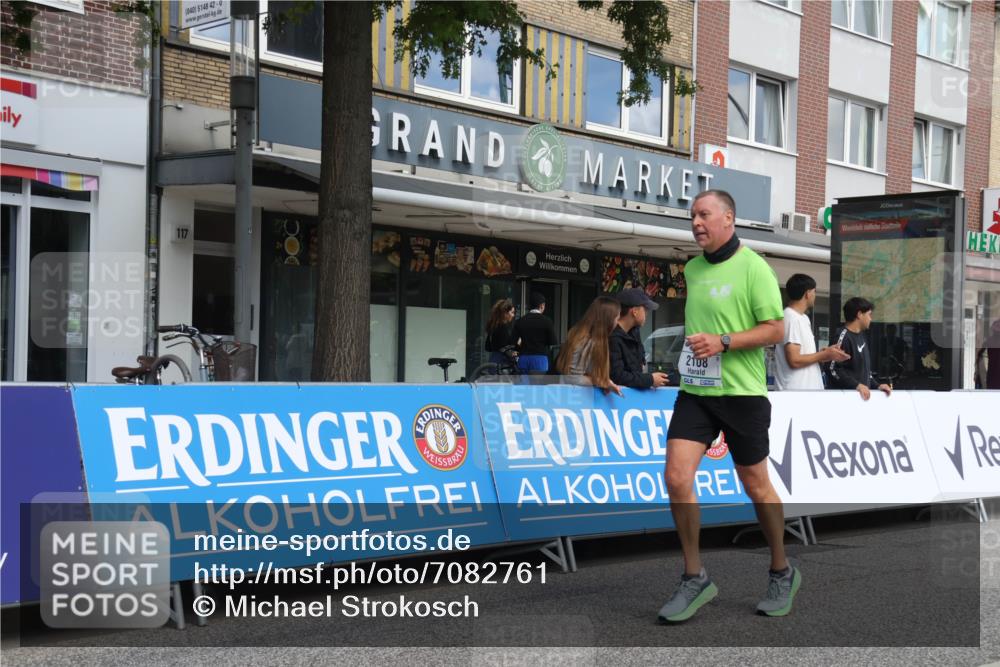 15.09.2024 - PSD Bank Halbmarathon Michael Strokosch http://msf.ph/oto/7082761 15.09.2024 12:28:42 Ziel 2076, 2108, 2458, 2715, 3057, 3255, 3442 meine-sportfotos.de