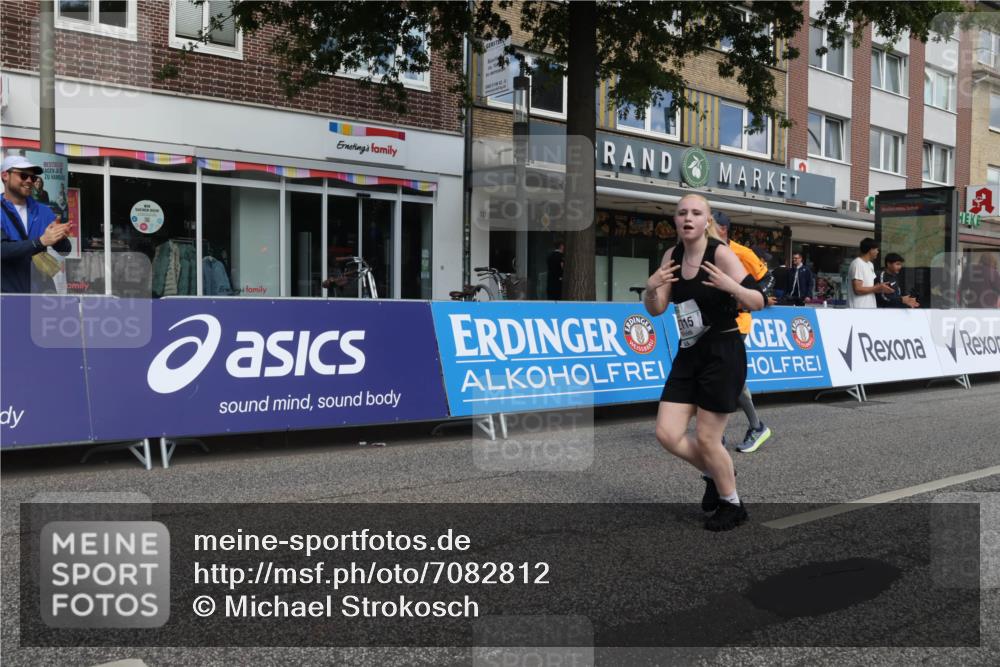 15.09.2024 - PSD Bank Halbmarathon Michael Strokosch http://msf.ph/oto/7082812 15.09.2024 12:28:46 Ziel 2076, 2108, 2157, 2458, 2715, 3057, 3255, 3442 meine-sportfotos.de