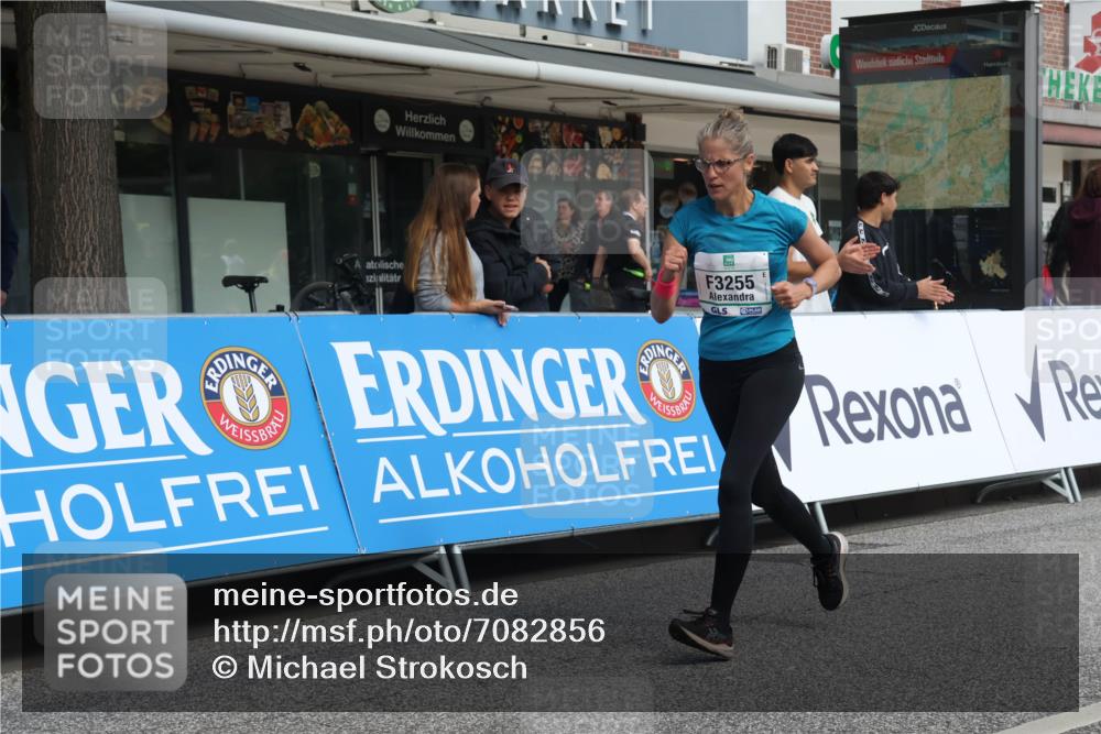 15.09.2024 - PSD Bank Halbmarathon Michael Strokosch http://msf.ph/oto/7082856 15.09.2024 12:28:51 Ziel 2075, 2076, 2157, 2288, 2715, 3057, 3247, 3255, 3266, 3325, 3401 meine-sportfotos.de