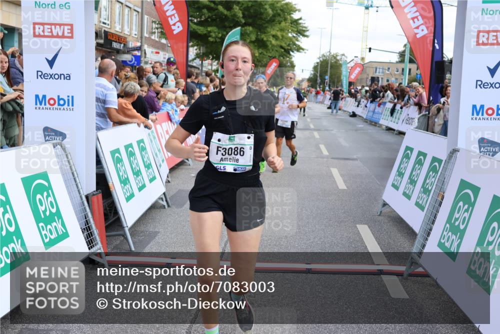 15.09.2024 - PSD Bank Halbmarathon Strokosch-Dieckow http://msf.ph/oto/7083003 15.09.2024 12:26:34 Ziel 2183, 2186, 3086, 3156, 3157, 3342, 3413 meine-sportfotos.de