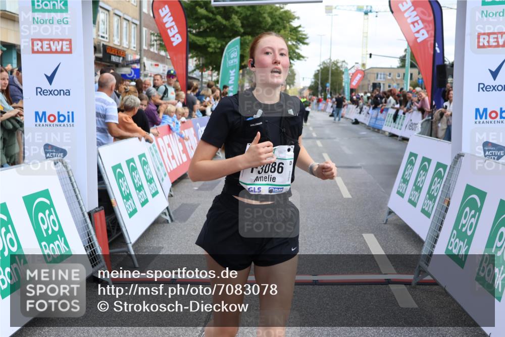 15.09.2024 - PSD Bank Halbmarathon Strokosch-Dieckow http://msf.ph/oto/7083078 15.09.2024 12:26:35 Ziel 2183, 2186, 3086, 3156, 3157, 3342, 3413 meine-sportfotos.de