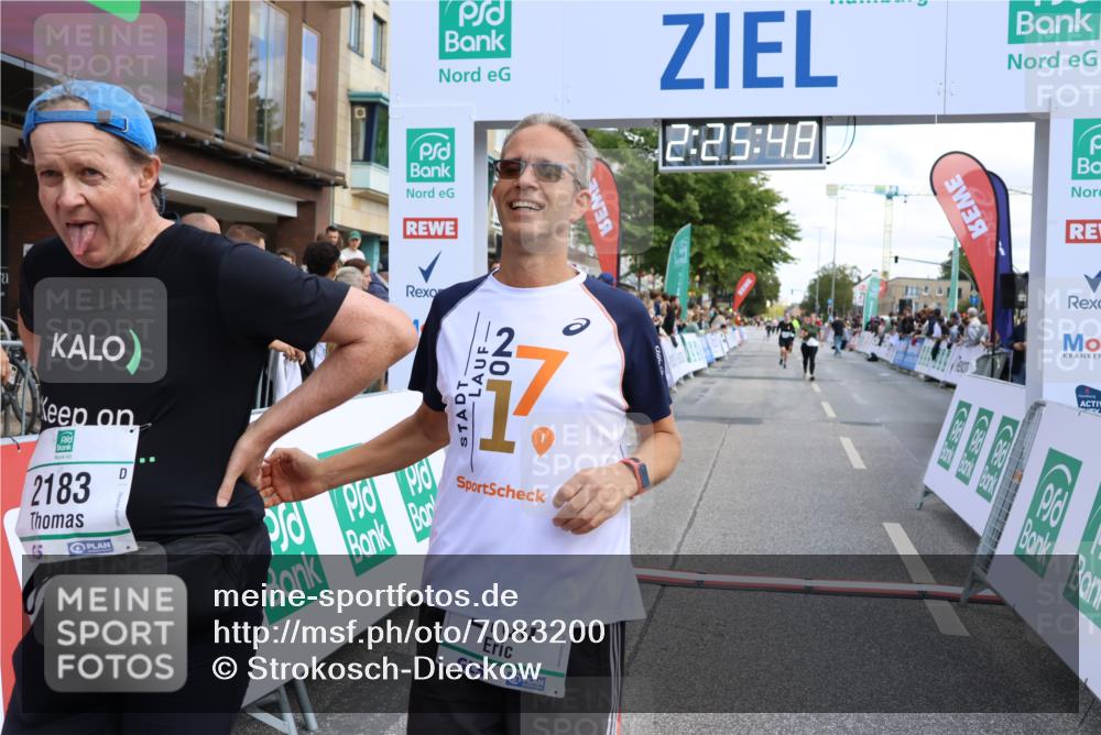 15.09.2024 - PSD Bank Halbmarathon Strokosch-Dieckow http://msf.ph/oto/7083200 15.09.2024 12:26:39 Ziel 2183, 2186, 3086, 3156, 3157, 3237, 3342, 3413, 3489 meine-sportfotos.de