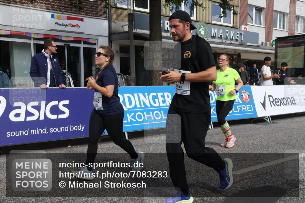15.09.2024 - PSD Bank Halbmarathon Michael Strokosch http://msf.ph/oto/7083283 15.09.2024 12:29:20 Ziel 2446, 3129, 3473, 3488 meine-sportfotos.de