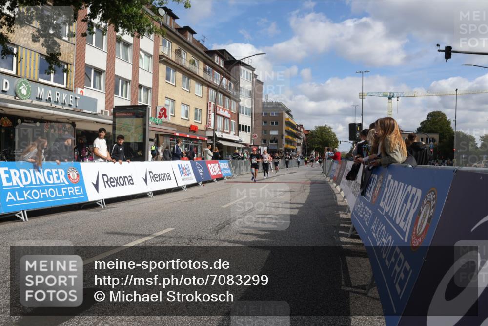 15.09.2024 - PSD Bank Halbmarathon Michael Strokosch http://msf.ph/oto/7083299 15.09.2024 12:29:29 Ziel 2093, 3055, 3385 meine-sportfotos.de