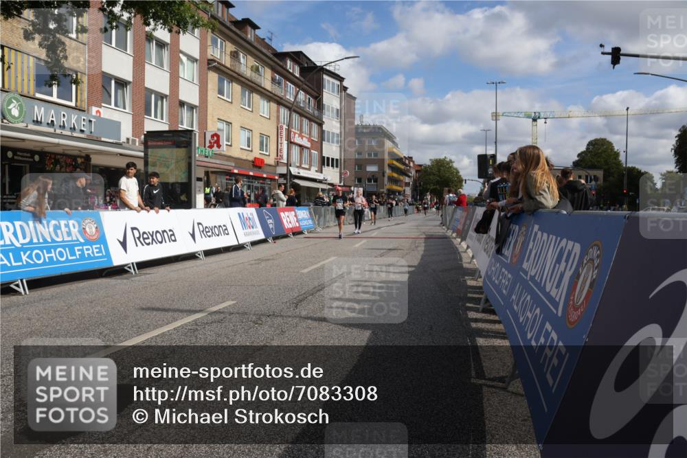 15.09.2024 - PSD Bank Halbmarathon Michael Strokosch http://msf.ph/oto/7083308 15.09.2024 12:29:30 Ziel 2093, 3055, 3334, 3385 meine-sportfotos.de