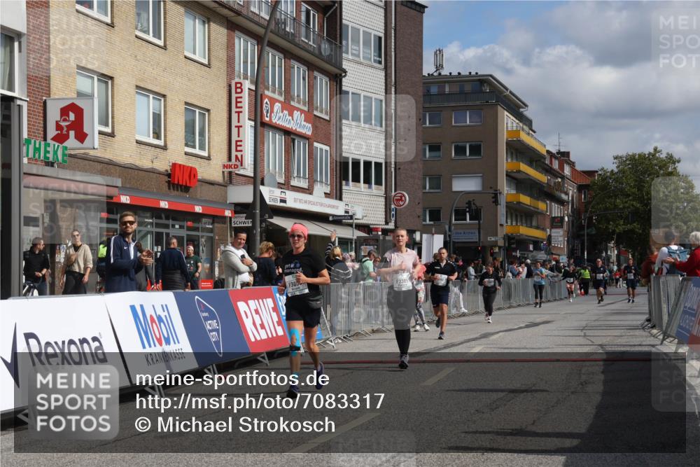 15.09.2024 - PSD Bank Halbmarathon Michael Strokosch http://msf.ph/oto/7083317 15.09.2024 12:29:32 Ziel 2093, 3055, 3091, 3334, 3385 meine-sportfotos.de