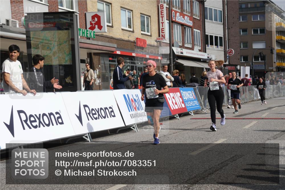 15.09.2024 - PSD Bank Halbmarathon Michael Strokosch http://msf.ph/oto/7083351 15.09.2024 12:29:33 Ziel 2093, 3055, 3091, 3334, 3385 meine-sportfotos.de