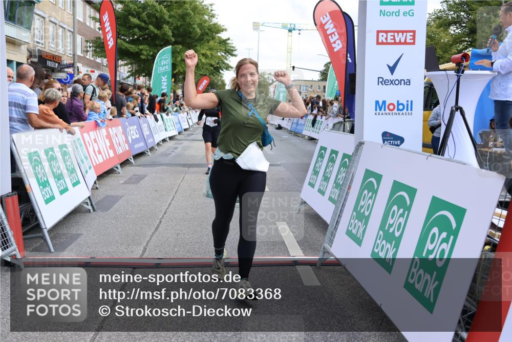 15.09.2024 - PSD Bank Halbmarathon Strokosch-Dieckow http://msf.ph/oto/7083368 15.09.2024 12:26:45 Ziel 2183, 2186, 3086, 3237, 3489 meine-sportfotos.de