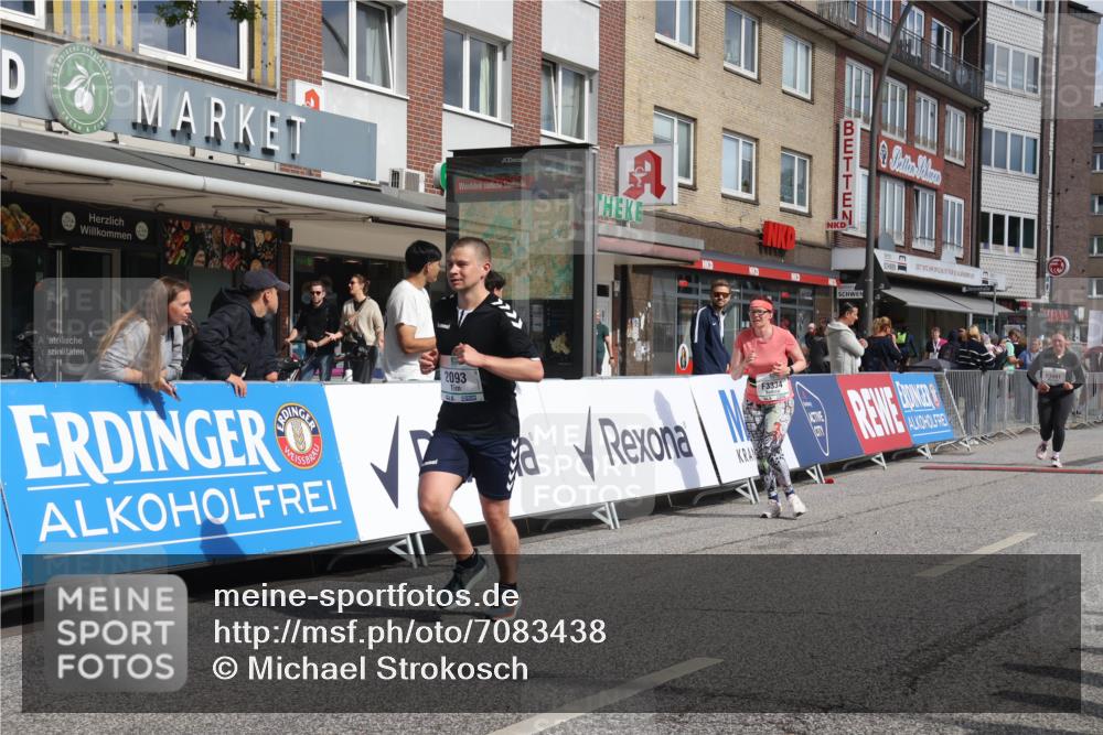 15.09.2024 - PSD Bank Halbmarathon Michael Strokosch http://msf.ph/oto/7083438 15.09.2024 12:29:38 Ziel 2093, 3055, 3091, 3270, 3334, 3385 meine-sportfotos.de