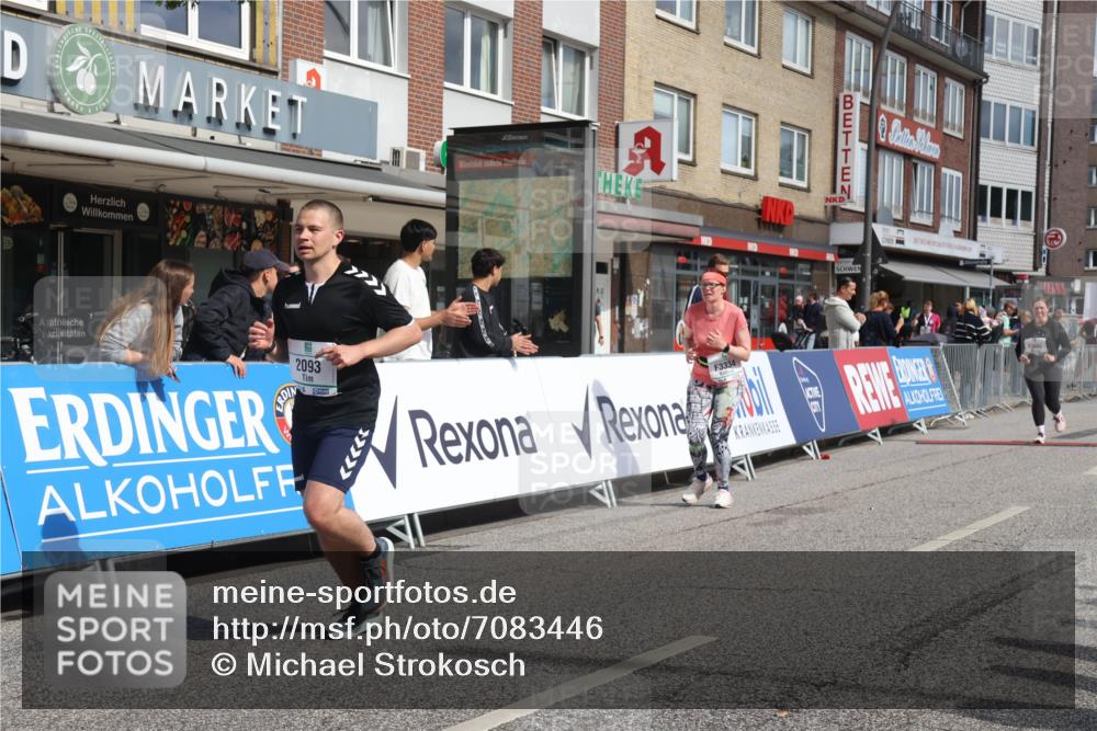 15.09.2024 - PSD Bank Halbmarathon Michael Strokosch http://msf.ph/oto/7083446 15.09.2024 12:29:39 Ziel 2093, 2291, 2454, 3055, 3091, 3270, 3334, 3385 meine-sportfotos.de