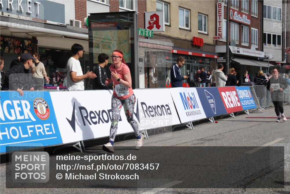 15.09.2024 - PSD Bank Halbmarathon Michael Strokosch http://msf.ph/oto/7083457 15.09.2024 12:29:39 Ziel 2093, 2291, 2454, 3055, 3091, 3270, 3334, 3385 meine-sportfotos.de