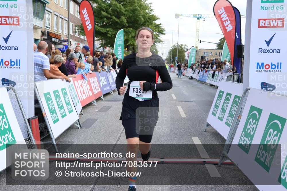 15.09.2024 - PSD Bank Halbmarathon Strokosch-Dieckow http://msf.ph/oto/7083677 15.09.2024 12:26:48 Ziel 2183, 2186, 3237, 3489 meine-sportfotos.de