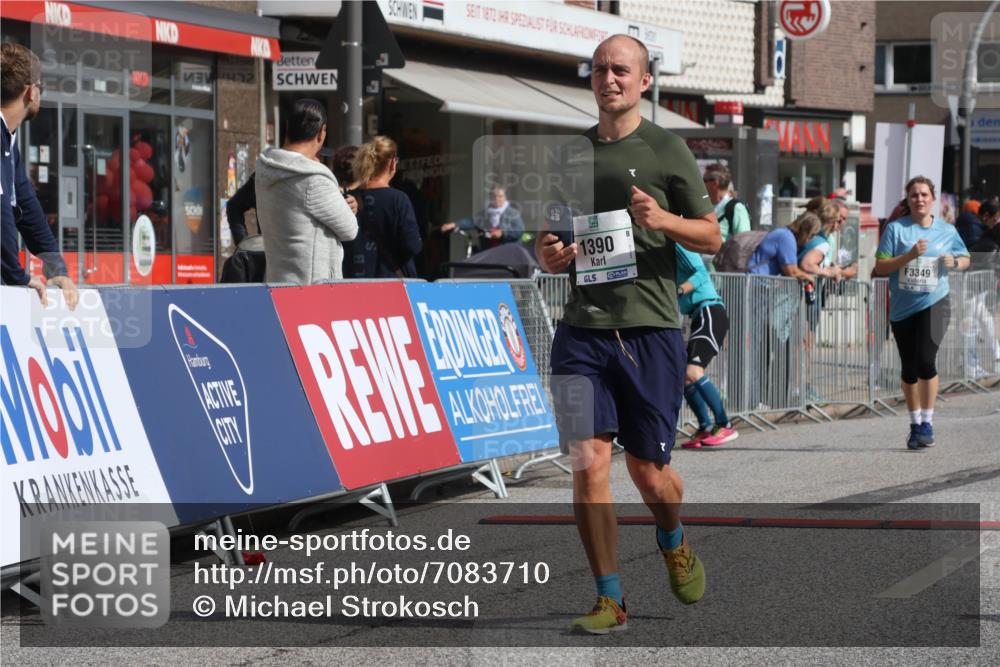 15.09.2024 - PSD Bank Halbmarathon Michael Strokosch http://msf.ph/oto/7083710 15.09.2024 12:29:55 Ziel 1390, 2291, 2454, 2889, 3270, 3349, 3362 meine-sportfotos.de