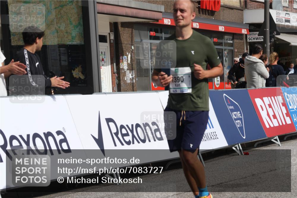 15.09.2024 - PSD Bank Halbmarathon Michael Strokosch http://msf.ph/oto/7083727 15.09.2024 12:29:58 Ziel 1390, 2291, 2454, 2889, 3270, 3349, 3362 meine-sportfotos.de