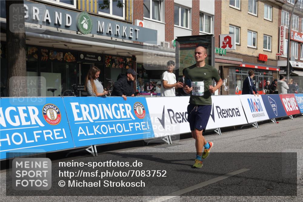 15.09.2024 - PSD Bank Halbmarathon Michael Strokosch http://msf.ph/oto/7083752 15.09.2024 12:29:59 Ziel 1390, 2291, 2454, 2889, 3349, 3362 meine-sportfotos.de