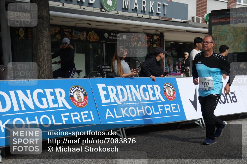 15.09.2024 - PSD Bank Halbmarathon Michael Strokosch http://msf.ph/oto/7083876 15.09.2024 12:30:13 Ziel 2111, 2251, 2299, 2889, 3206, 3276, 3349 meine-sportfotos.de
