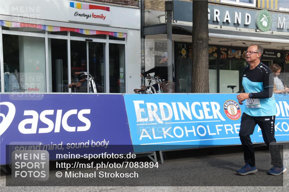15.09.2024 - PSD Bank Halbmarathon Michael Strokosch http://msf.ph/oto/7083894 15.09.2024 12:30:14 Ziel 2111, 2251, 2299, 3206, 3261, 3276 meine-sportfotos.de